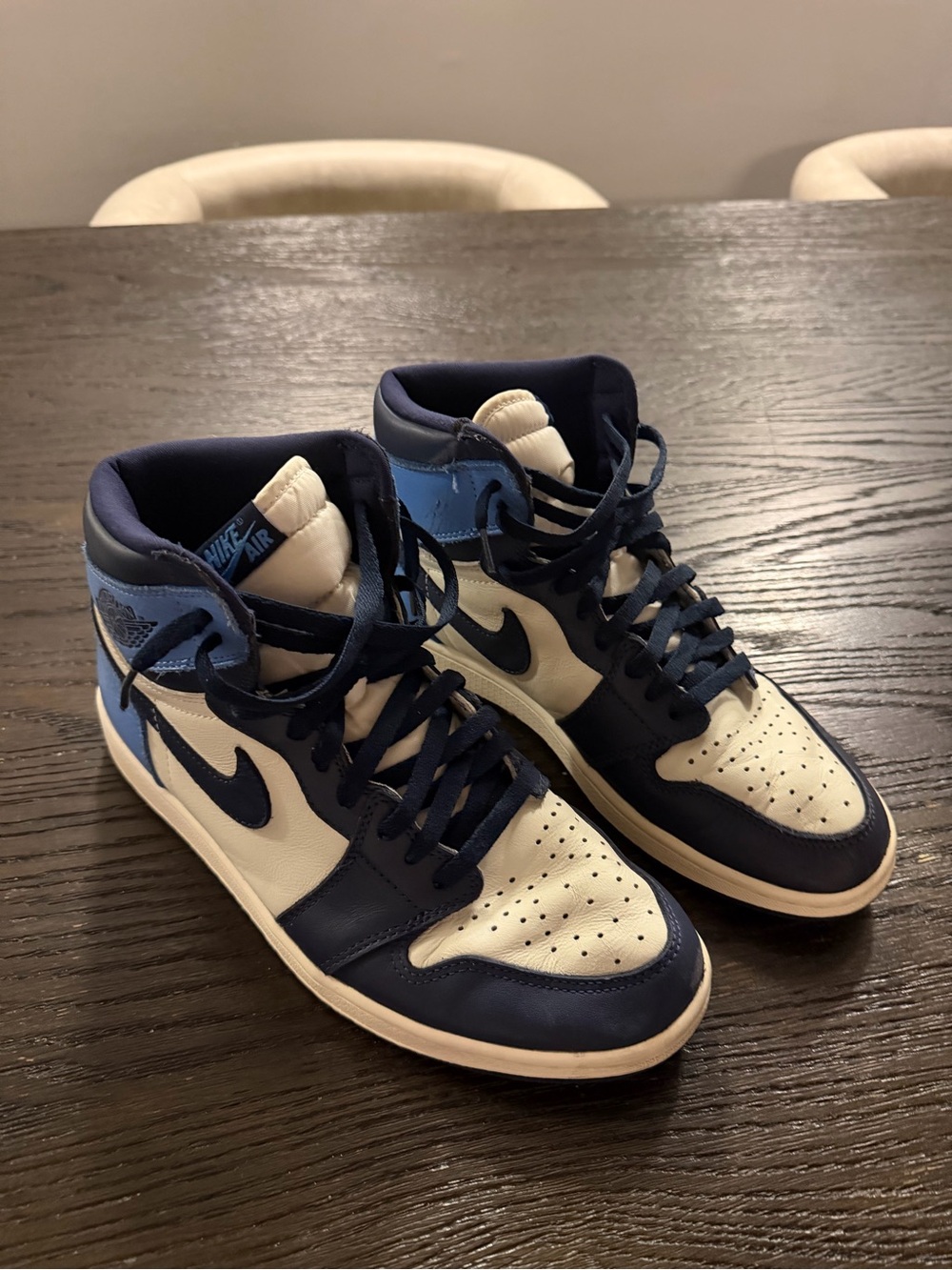 Air Jordan 1 Retro High OG Obsidian UNC 2019 Men’s 10.5 555088-140